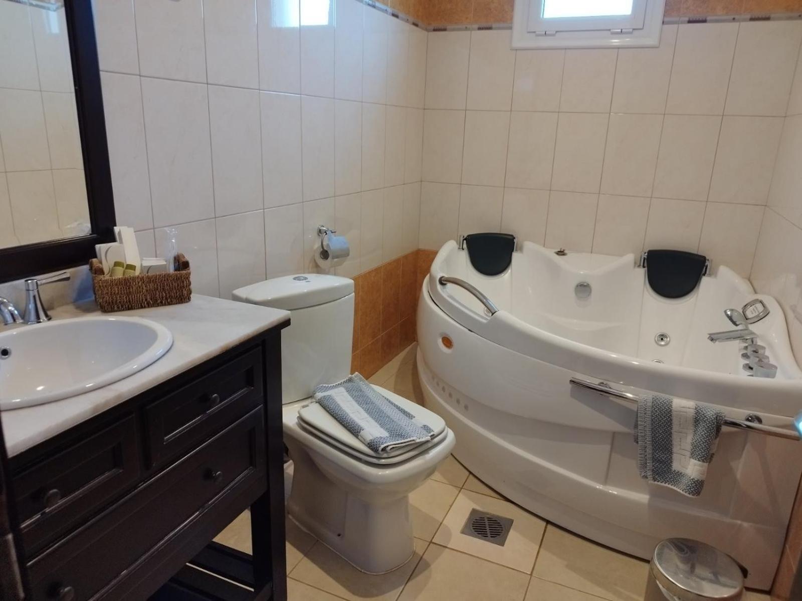 Pozar Salt Cave Hotel Spa Káto Loutrákion 외부 사진